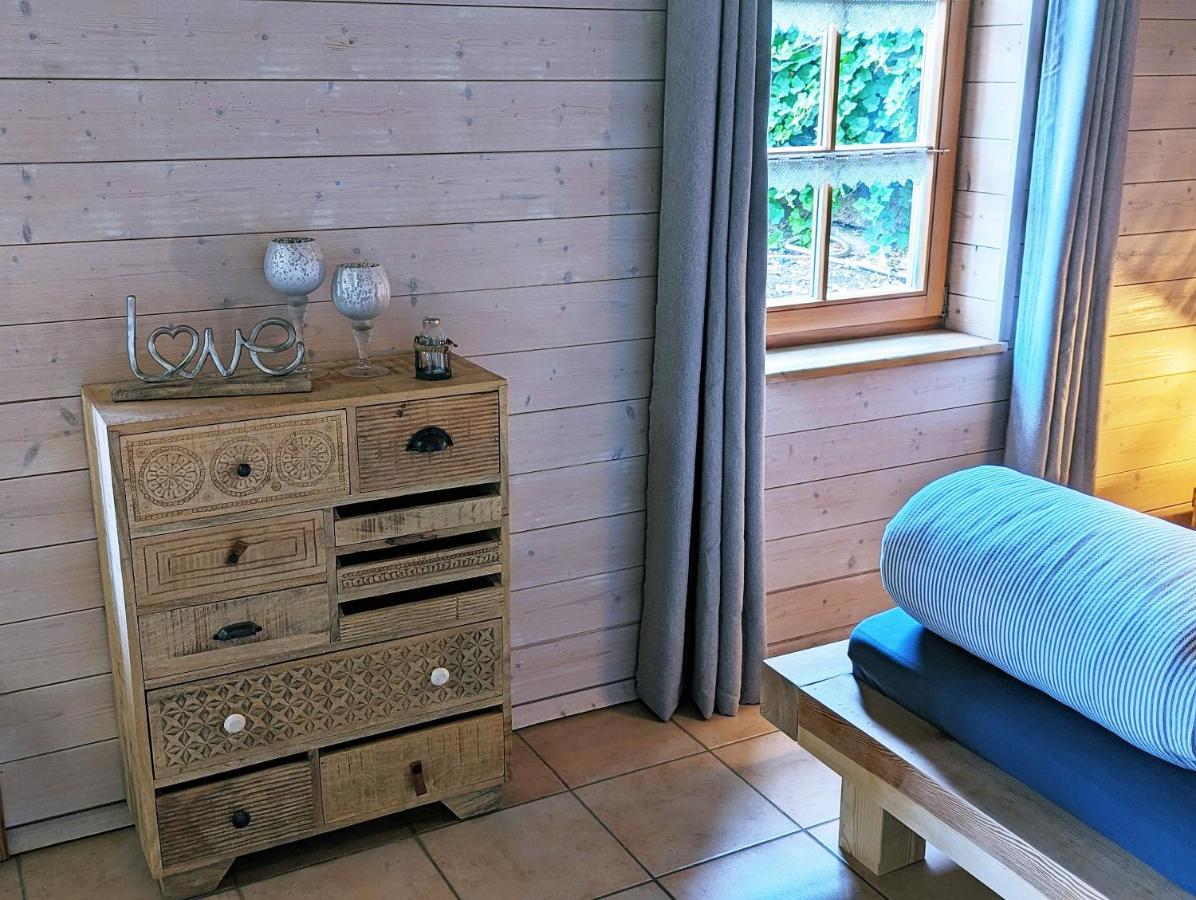 Ferienwohnung Bluetenzauber In Idyllischer Lage Naehe Bodensee Hilzingen Exterior photo