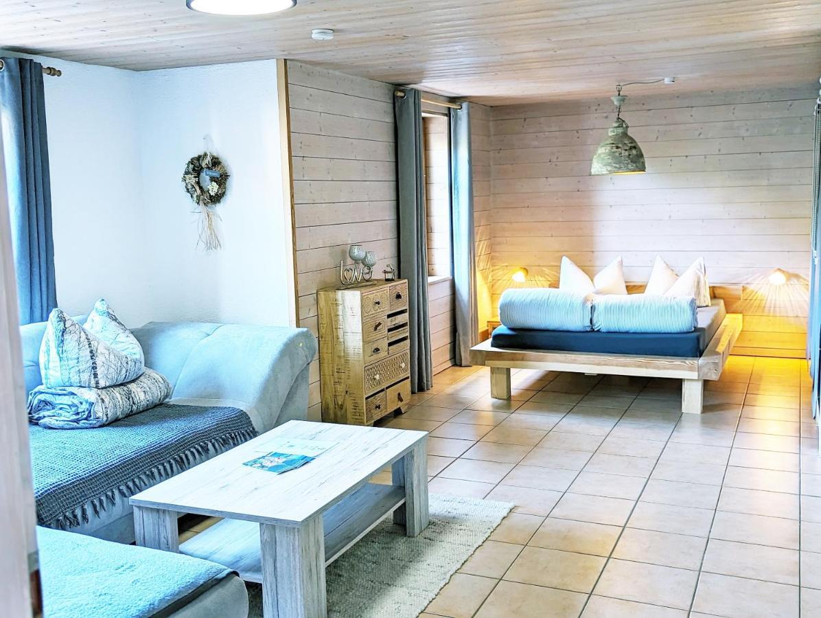Ferienwohnung Bluetenzauber In Idyllischer Lage Naehe Bodensee Hilzingen Exterior photo