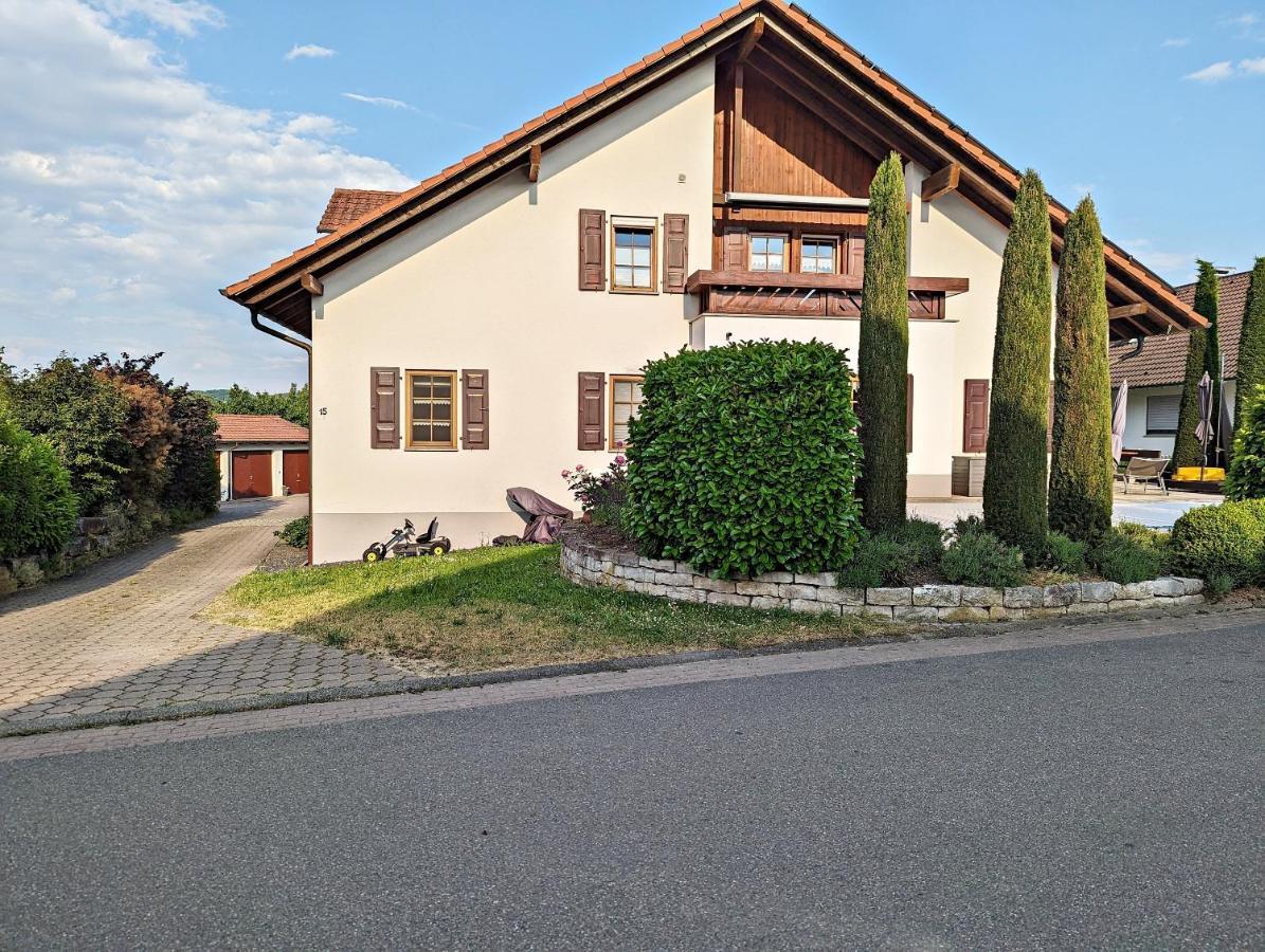 Ferienwohnung Bluetenzauber In Idyllischer Lage Naehe Bodensee Hilzingen Exterior photo